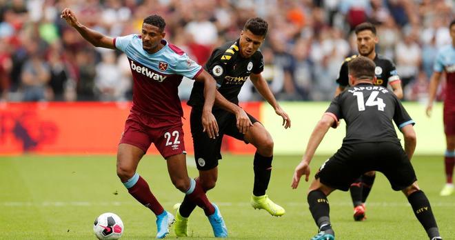 电讯报：由于过去两个赛季多次延迟开球，曼城被罚300万镑（电讯报：曼城因近两季屡次延迟开球遭罚300万英镑）