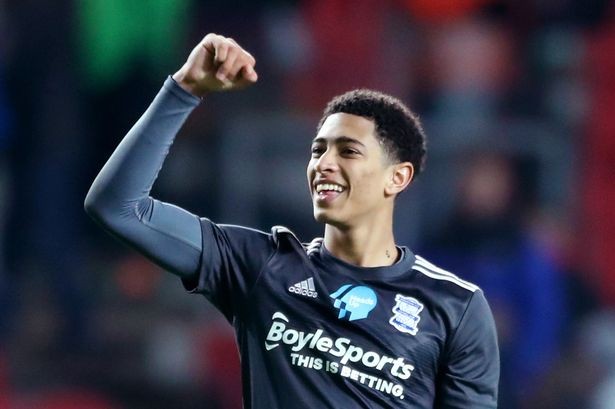 林良铭庆祝足协杯夺冠：冠军终归北京，国安是冠军！（林良铭欢庆足协杯问鼎：冠军归京，国安捧杯！）