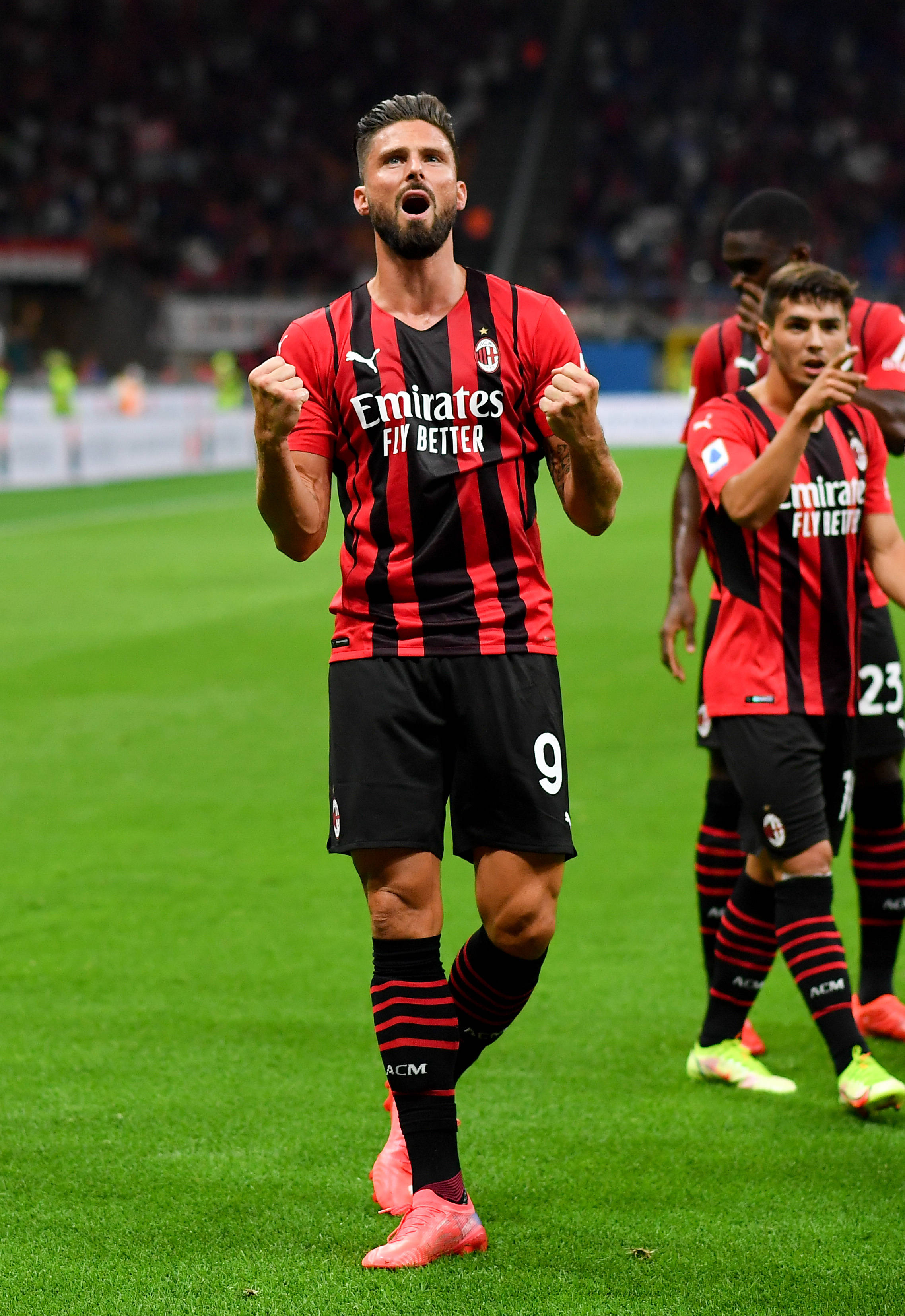 2025／26赛季英超：纽卡斯尔联4-1完胜埃弗顿，打破客场不胜魔咒（2025／26英超：纽卡斯尔联4比1击败埃弗顿，客场不胜纪录作古）