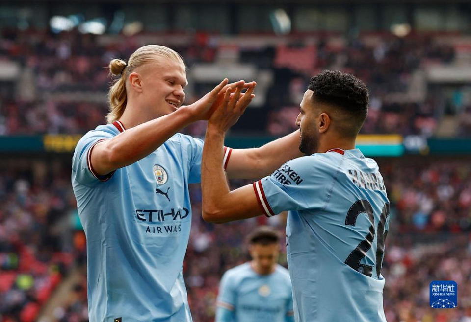 9场6球，身为中场的若昂-内维斯成为本赛季巴黎队内第一射手（中场若昂-内维斯9战6球，成巴黎本季队内头号射手）