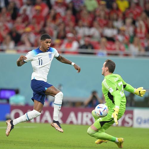 篮球勇士主帅称赞球队防守改善（勇士主教练称赞球队防守明显提升）