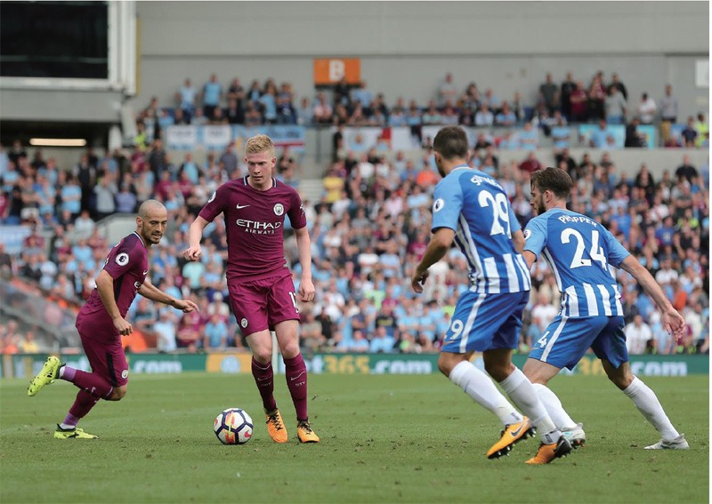 哈登在比赛中超越安东尼，进入NBA历史得分榜前十，成为首位2009届进入前十的球员，距30000分仍需1710分。（哈登超越安东尼跻身NBA历史得分前十，成2009届首人，距3万分还差1710分）