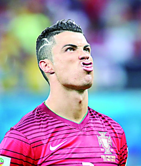 阿斯：费内巴切已与莱万初步接触，提供的一年半合同报价被拒（阿斯：费内巴切试探性联络莱万，18个月合同报价遭拒）