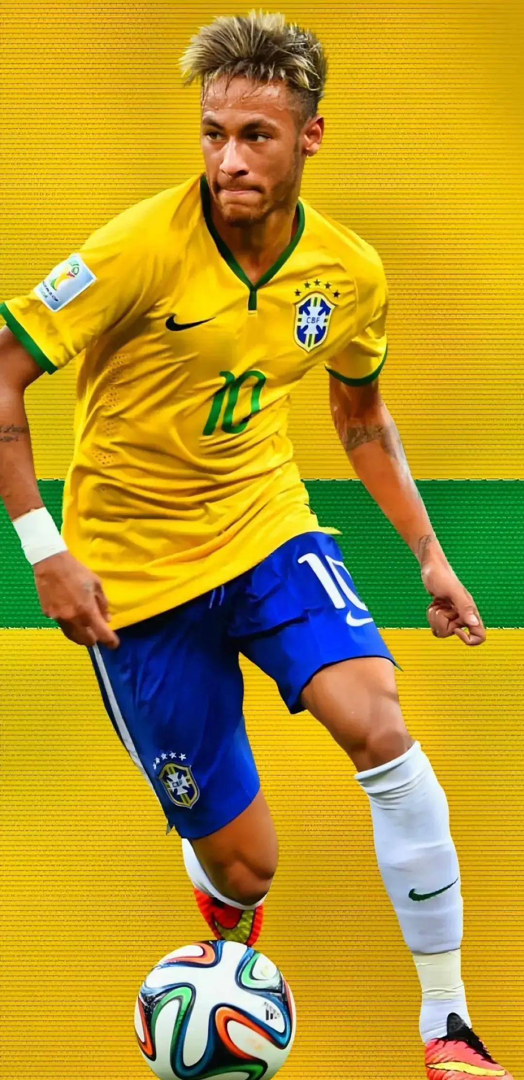 熟悉么？图片报：慕尼黑1860极端球迷在拜仁训练场涂鸦（图片报：1860慕尼黑极端球迷在拜仁训练基地喷涂涂鸦）