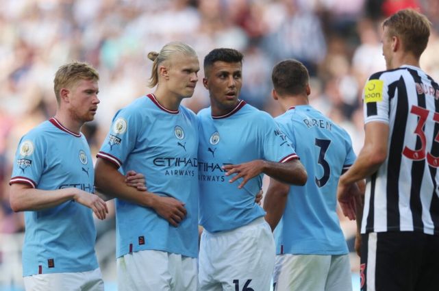 英媒：西汉姆联1月瞄准葡超射手王，菲尔克鲁格或回德甲（英媒称西汉姆联冬窗盯上葡超金靴，菲尔克鲁格或重返德甲）