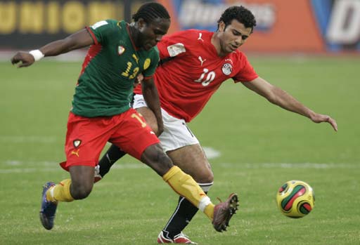 意媒：德国警方正调查以色列球迷在斯图加特演唱的歧视性歌曲（意媒称德警方调查以色列球迷在斯图加特唱涉歧视歌曲）