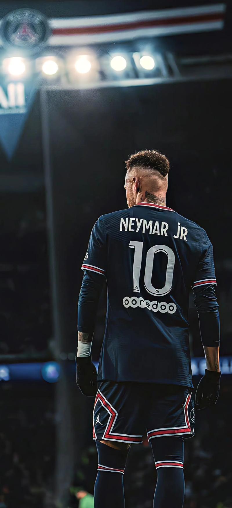 球星刚上场就改变节奏（球星上场瞬间改写节奏）