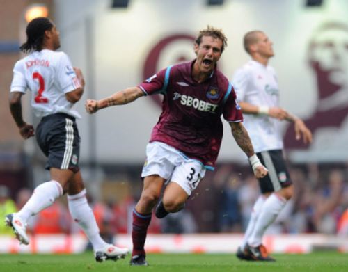 欧冠淘汰赛前瞻：拜仁主场迎战利物浦,（欧冠淘汰赛前瞻：拜仁坐镇主场对阵利物浦）