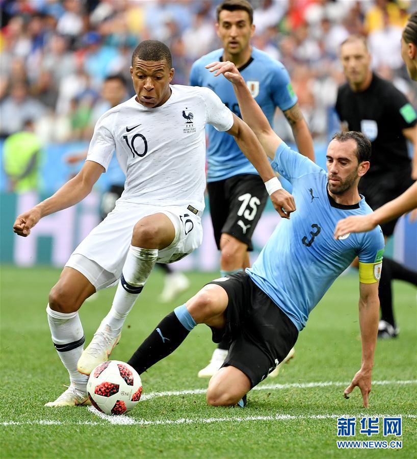 关键三分收比赛！吴前出战35分钟 三分6中3拿到13分3板8助2断（吴前35分钟献关键三分锁定胜局：三分6中3，13分3板8助2断）