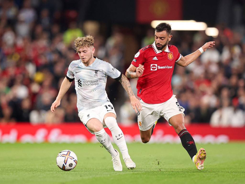 射击世界杯总决赛：江伊婷满中夺冠 中国队四金收官（射击世界杯总决赛：江伊婷满环夺魁，中国队四金圆满收官）